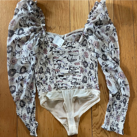 NWT Free People Bridgerton Brunch Date Ivory
Combo Bodysuit - Picture 7 of 11